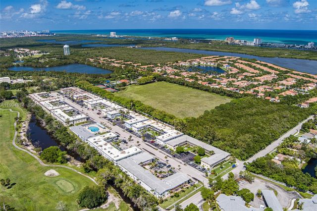 1300 N 12th Ct 6A, Hollywood, FL 33019