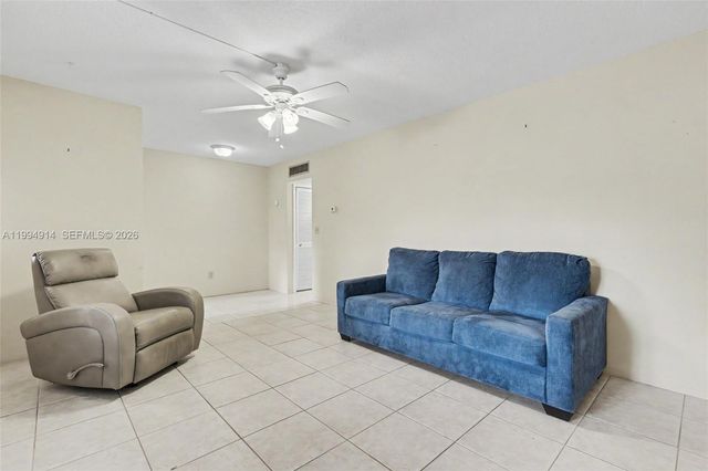 1300 N 12th Ct 6A, Hollywood, FL 33019