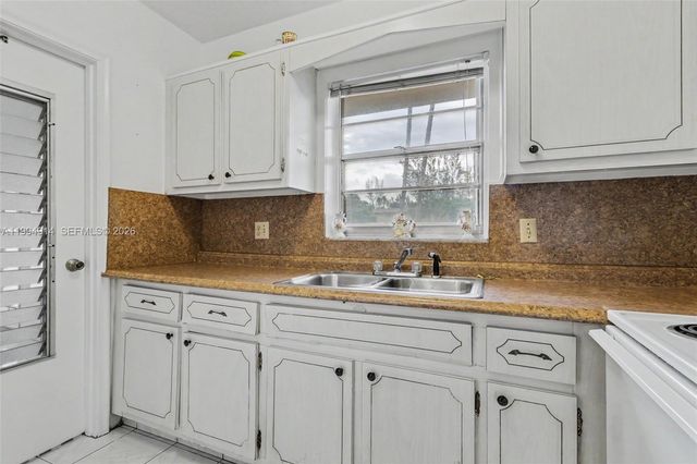 1300 N 12th Ct 6A, Hollywood, FL 33019