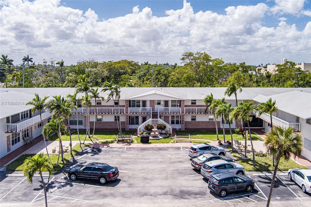 1300 N 12th Ct 6A, Hollywood, FL 33019