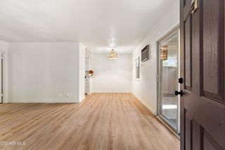 22050 Calvert Street 10, Woodland Hills, CA 91367