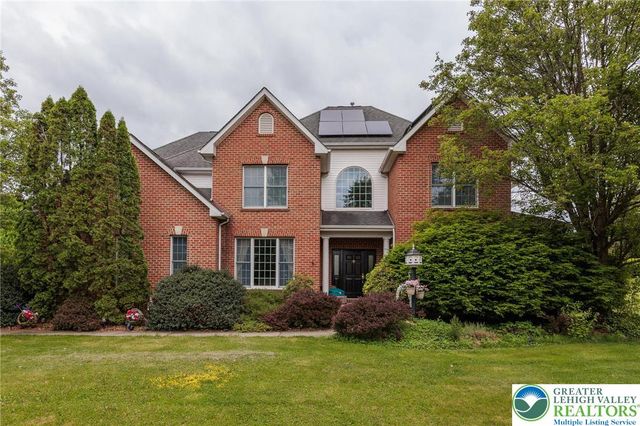 519 Rose Inn Avenue, Bushkill Twp, PA 18064
