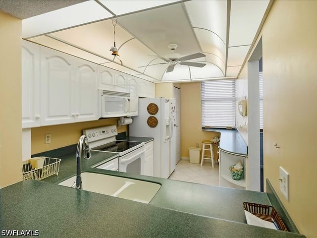320 Seaview CT 904, Marco Island, FL 34145