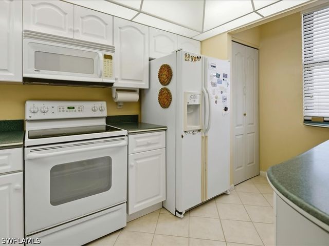 320 Seaview CT 904, Marco Island, FL 34145