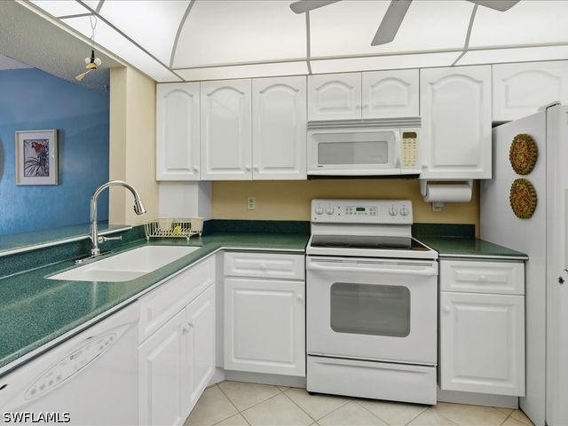 320 Seaview CT 904, Marco Island, FL 34145