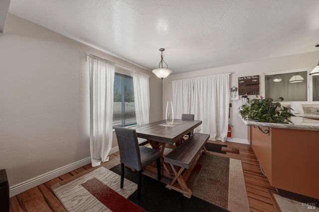 10241 Fairway Dr, Kelseyville, CA 95451