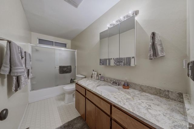 10241 Fairway Dr, Kelseyville, CA 95451