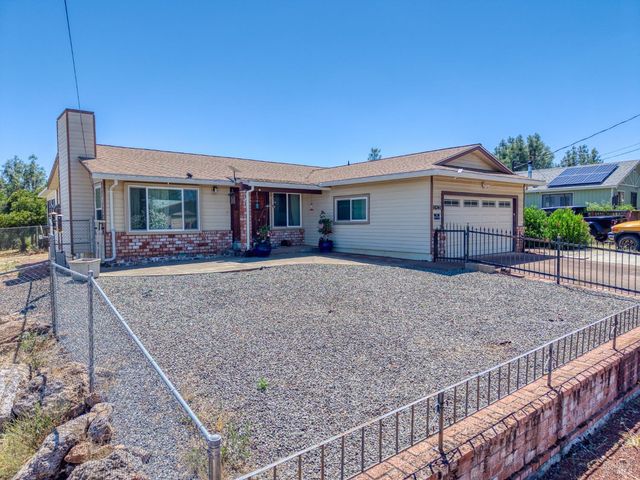 10241 Fairway Dr, Kelseyville, CA 95451