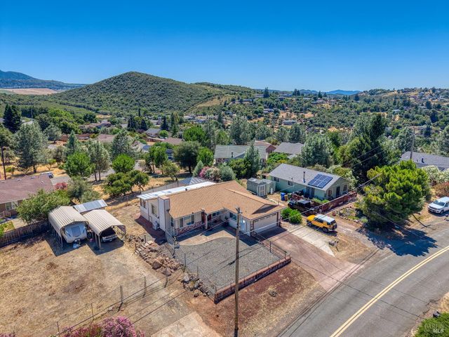 10241 Fairway Dr, Kelseyville, CA 95451