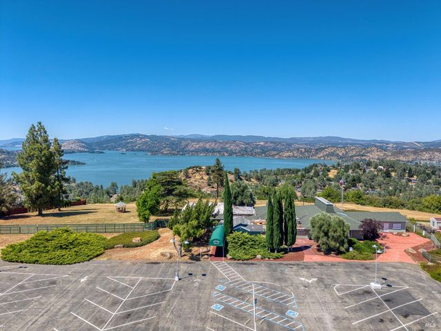 10241 Fairway Dr, Kelseyville, CA 95451