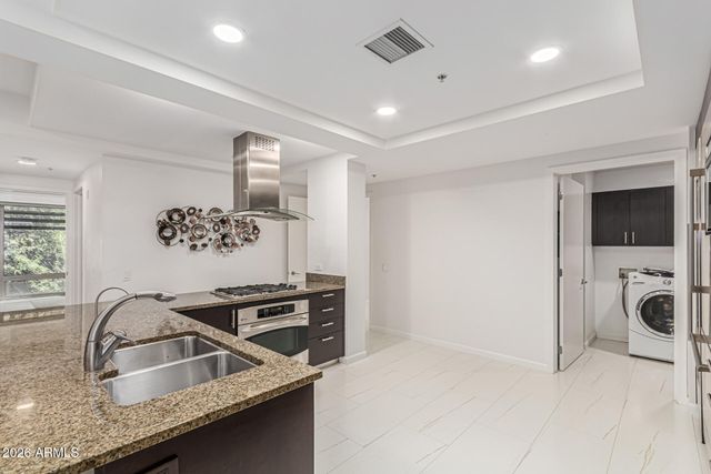 7121 E RANCHO VISTA Drive 2006, Scottsdale, AZ 85251