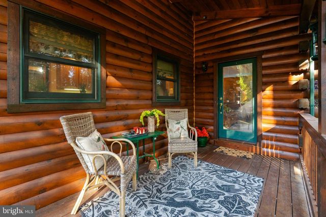 82 SABRINA LN, Hedgesville, WV 25427