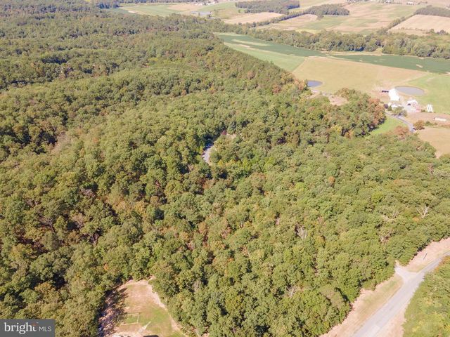 82 SABRINA LN, Hedgesville, WV 25427