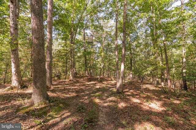 82 SABRINA LN, Hedgesville, WV 25427