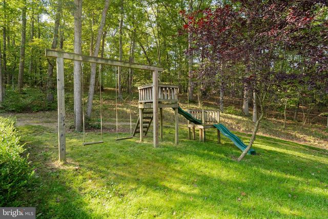 82 SABRINA LN, Hedgesville, WV 25427
