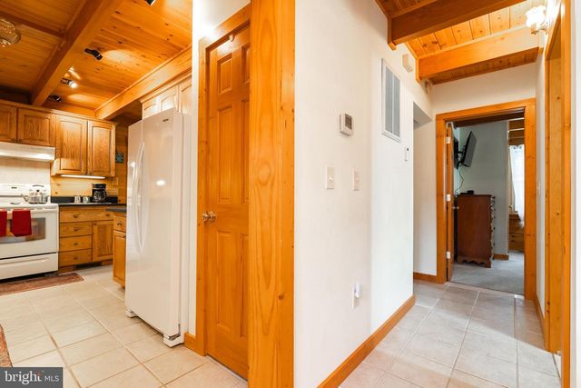 82 SABRINA LN, Hedgesville, WV 25427