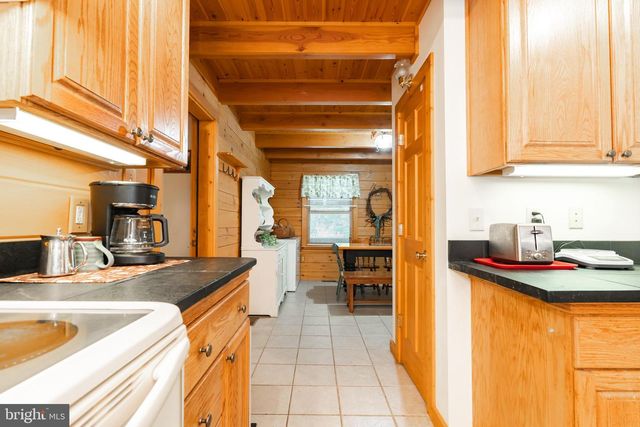 82 SABRINA LN, Hedgesville, WV 25427