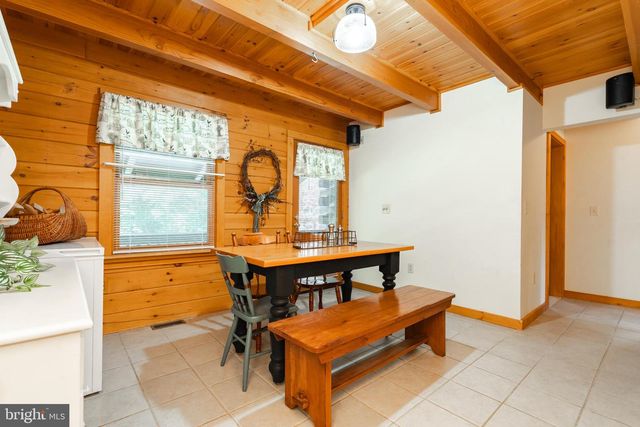 82 SABRINA LN, Hedgesville, WV 25427