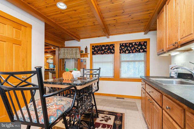 82 SABRINA LN, Hedgesville, WV 25427