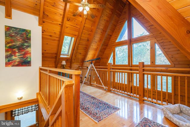 82 SABRINA LN, Hedgesville, WV 25427