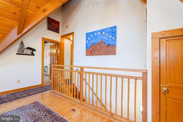 82 SABRINA LN, Hedgesville, WV 25427