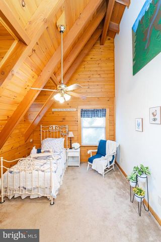 82 SABRINA LN, Hedgesville, WV 25427