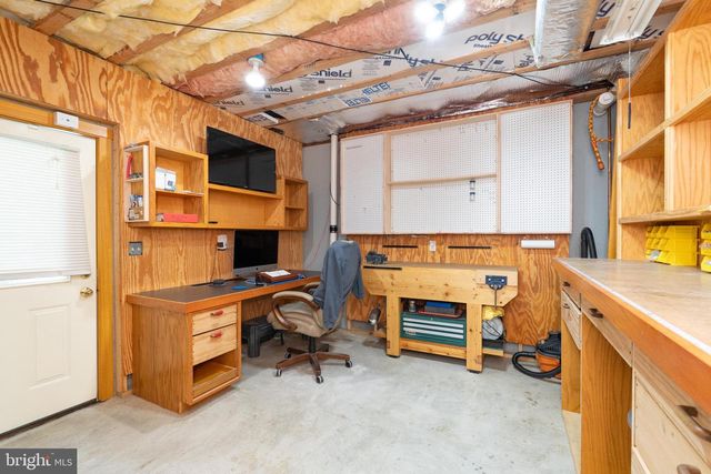 82 SABRINA LN, Hedgesville, WV 25427