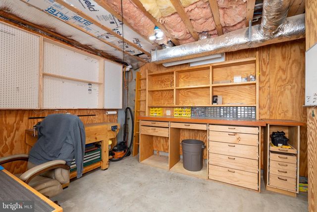 82 SABRINA LN, Hedgesville, WV 25427