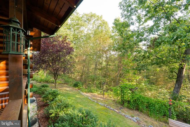 82 SABRINA LN, Hedgesville, WV 25427