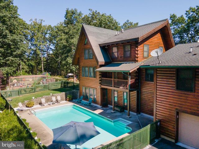 82 SABRINA LN, Hedgesville, WV 25427