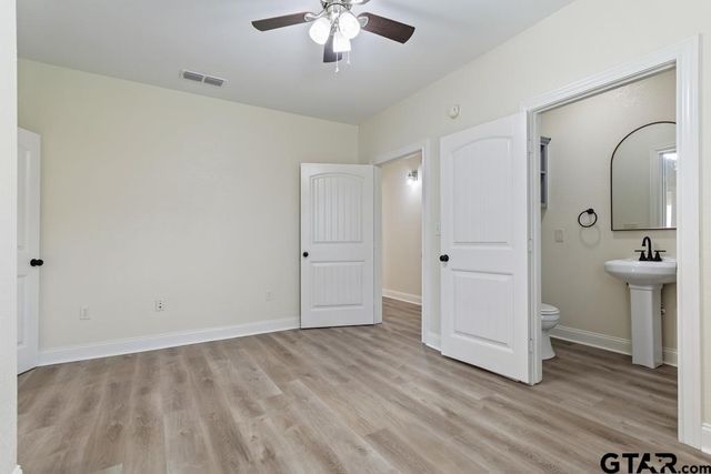 1704 E Houston St, Tyler, TX 75702