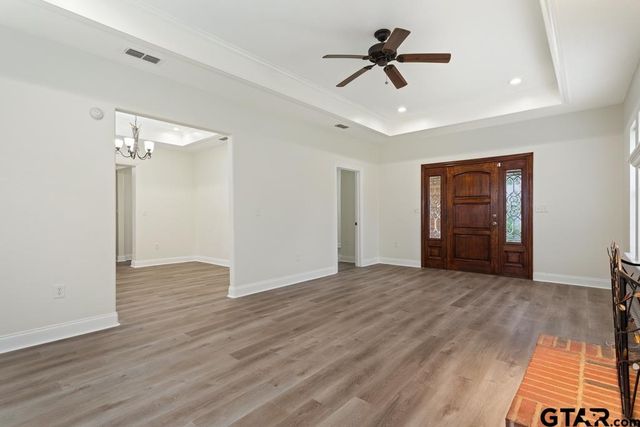 1704 E Houston St, Tyler, TX 75702