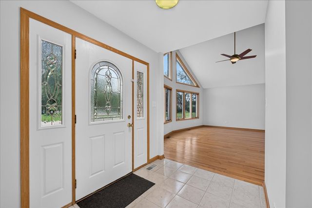 1285 Drawbridge Lane, Lemont, IL 60439