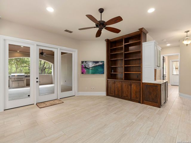 8 Winged Foot, Boerne, TX 78006