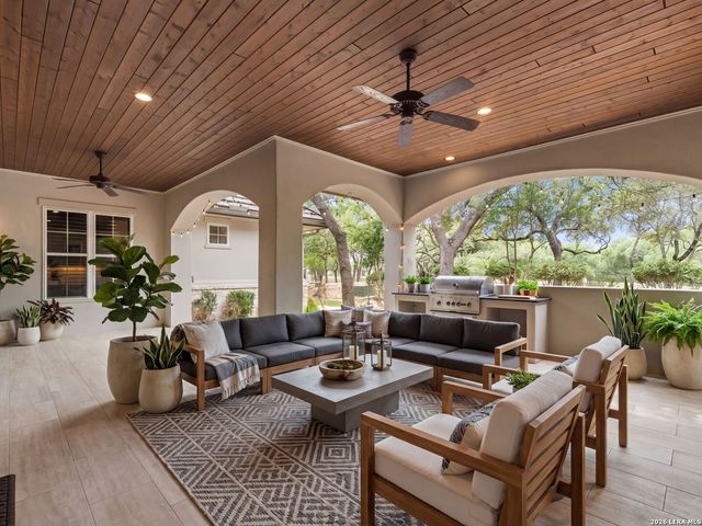 8 Winged Foot, Boerne, TX 78006