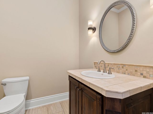 8 Winged Foot, Boerne, TX 78006