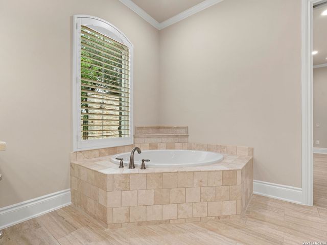 8 Winged Foot, Boerne, TX 78006