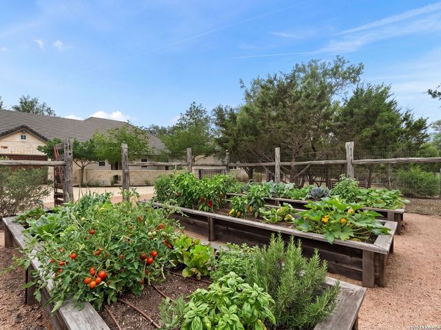 8 Winged Foot, Boerne, TX 78006