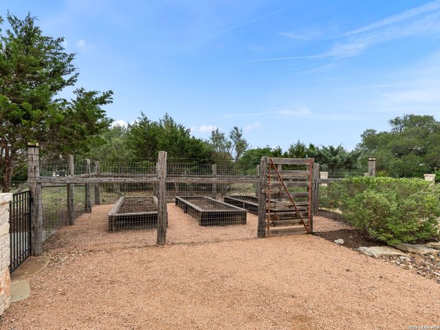 8 Winged Foot, Boerne, TX 78006