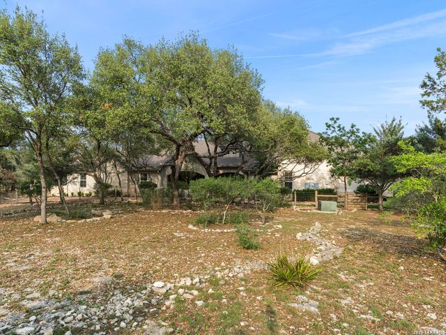 8 Winged Foot, Boerne, TX 78006