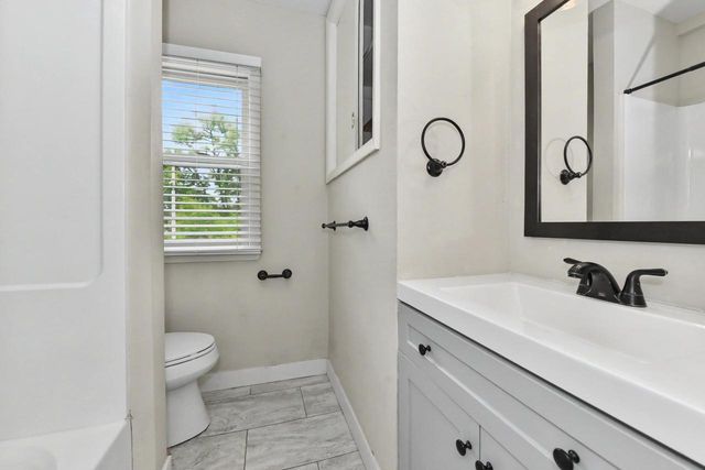 10918 W Wells STREET, Wauwatosa, WI 53226
