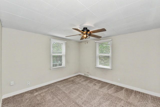 10918 W Wells STREET, Wauwatosa, WI 53226