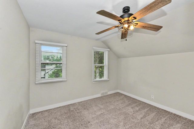 10918 W Wells STREET, Wauwatosa, WI 53226