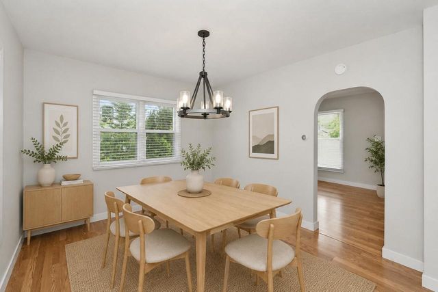 10918 W Wells STREET, Wauwatosa, WI 53226