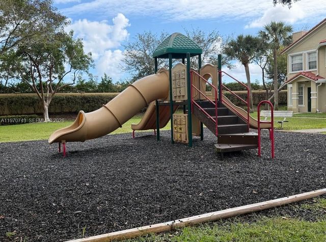 1212 Belmont Ln 1212, North Lauderdale, FL 33068