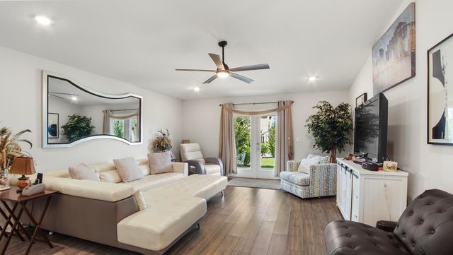 699 Riverwalk Circle, Freeport, FL 32439