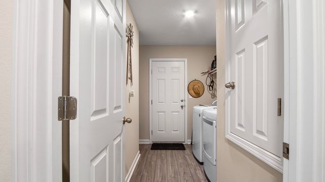 699 Riverwalk Circle, Freeport, FL 32439