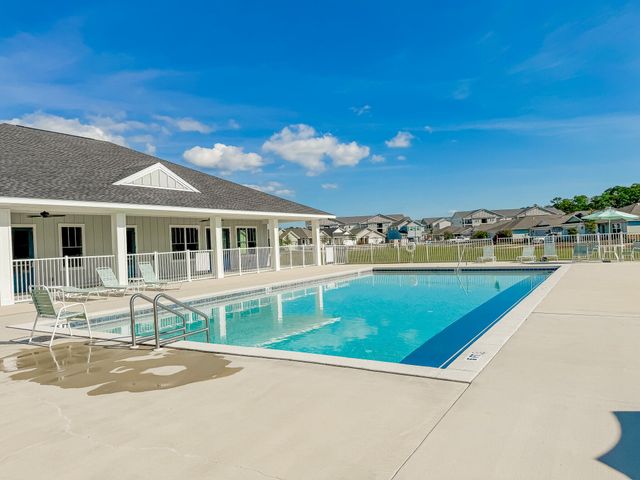 699 Riverwalk Circle, Freeport, FL 32439