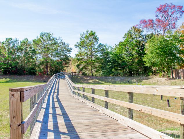 699 Riverwalk Circle, Freeport, FL 32439