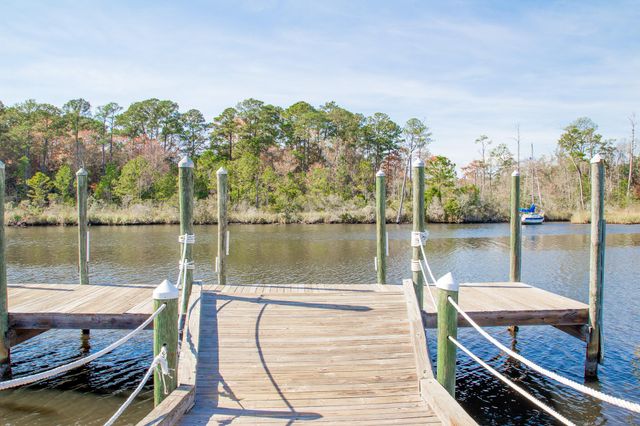 699 Riverwalk Circle, Freeport, FL 32439